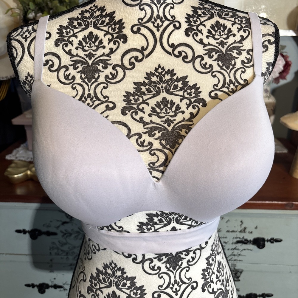 Victoria's Secret Padded Incredible Bra Lavender Purple Size 36 DDD No Wire